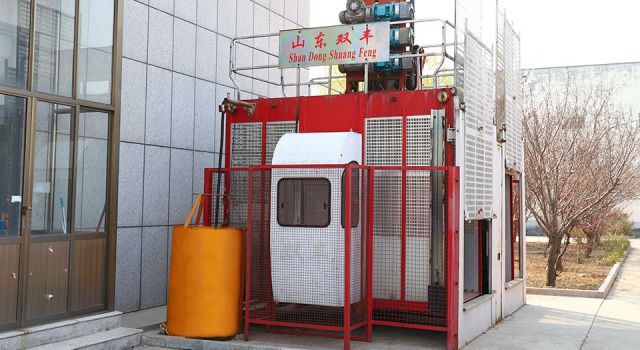 SC200施工起落机（单笼）